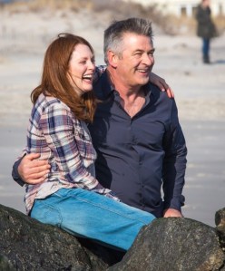 Alice and John (Alec Baldwin) trying to enjoy some good time together whilst Alice is still herself.