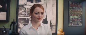 Mia (Emma Stone), an aspiring actress, working as a barista in between auditions at a coffee shop along the Hollywood boulevard.